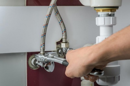 Pourquoi faire appel à un artisan plombier qualifié pour vos travaux ?